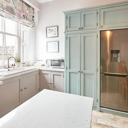 Host & - The Zetland Apartment *